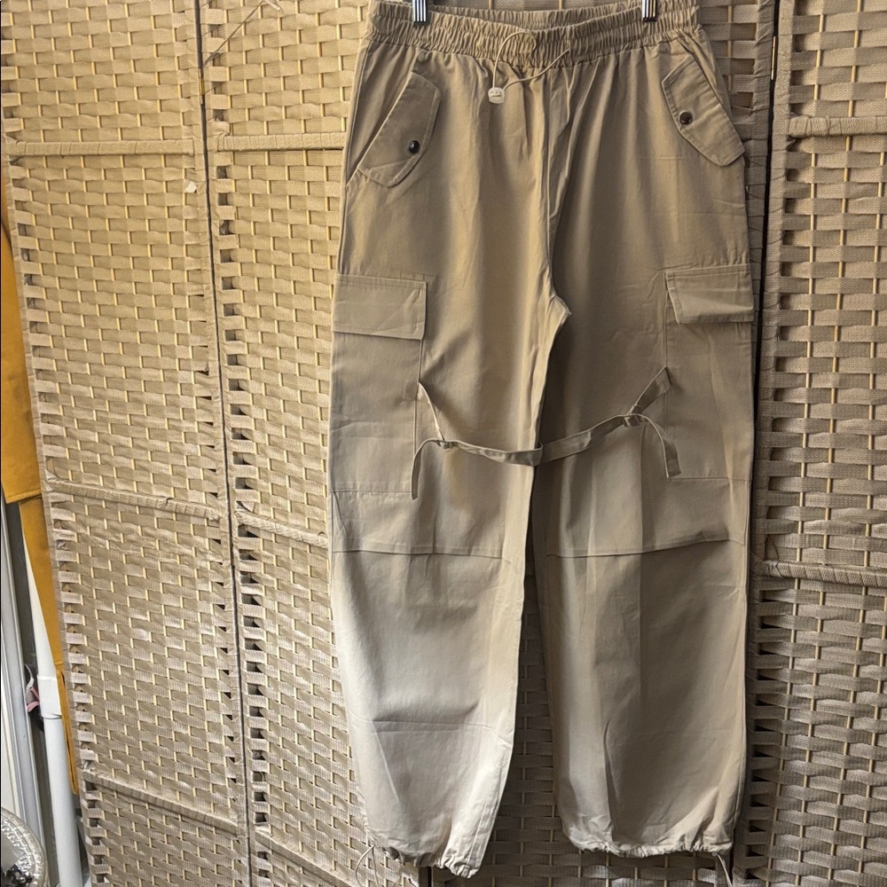 ChicMe Ladies Tan Cargo Pants